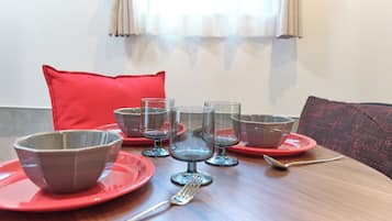 Apartment, Non Smoking (101) | Living area