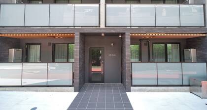 J-ARC Shinjuku by Tranova