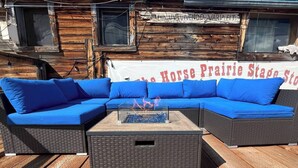 Terrace/patio - Victorian Room at the Horse Prairie Stage Stop, Lodge, Saloon, Hotel (Grant)