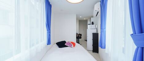 2002(2p), Non Smoking