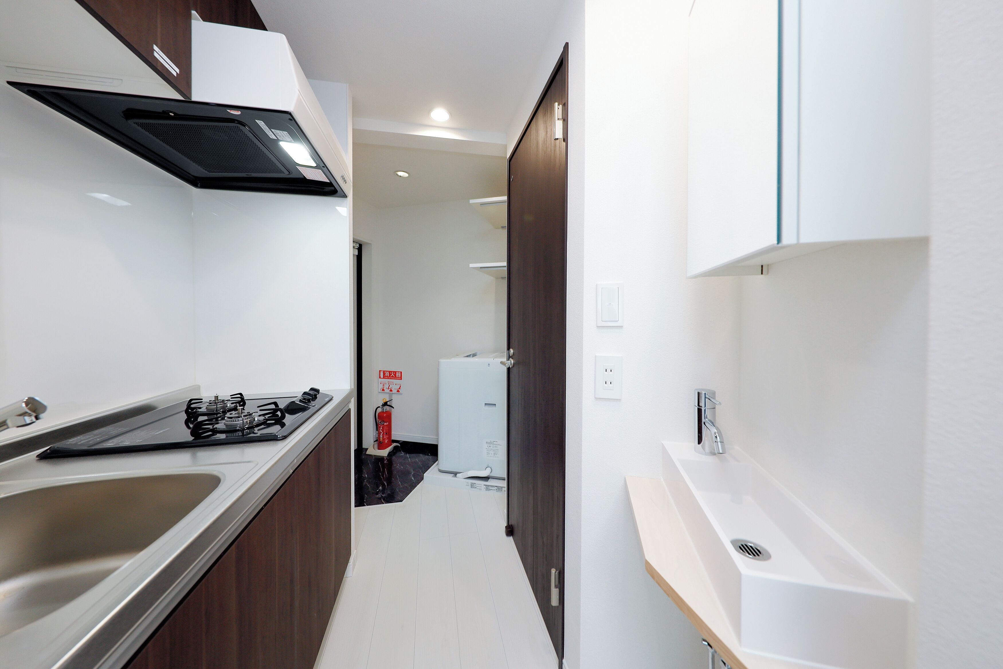 1002(2p), Non Smoking | Private kitchen | Fridge, microwave, stovetop, cookware/dishes/utensils