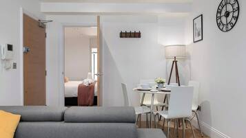 Smart TV, offices