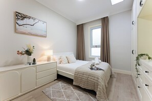 4 bedrooms, free WiFi