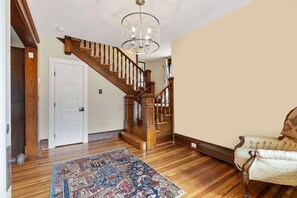 Interior - Historic Queen Anne Family Home w Modern Comforts (Harpers Ferry)