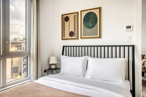 1 slaapkamer, een strijkplank/strijkijzer, wifi, beddengoed