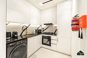 Fridge, microwave, oven, stovetop