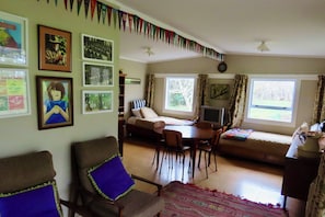 1 bedroom, iron/ironing board, bed sheets