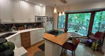 Beautiful cozy house in Chelsea - w 3 bedrooms
Enjoy, relax at Champêtre house