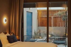 Standard Double Room, Balcony | Premium bedding, free minibar, free WiFi, bed sheets