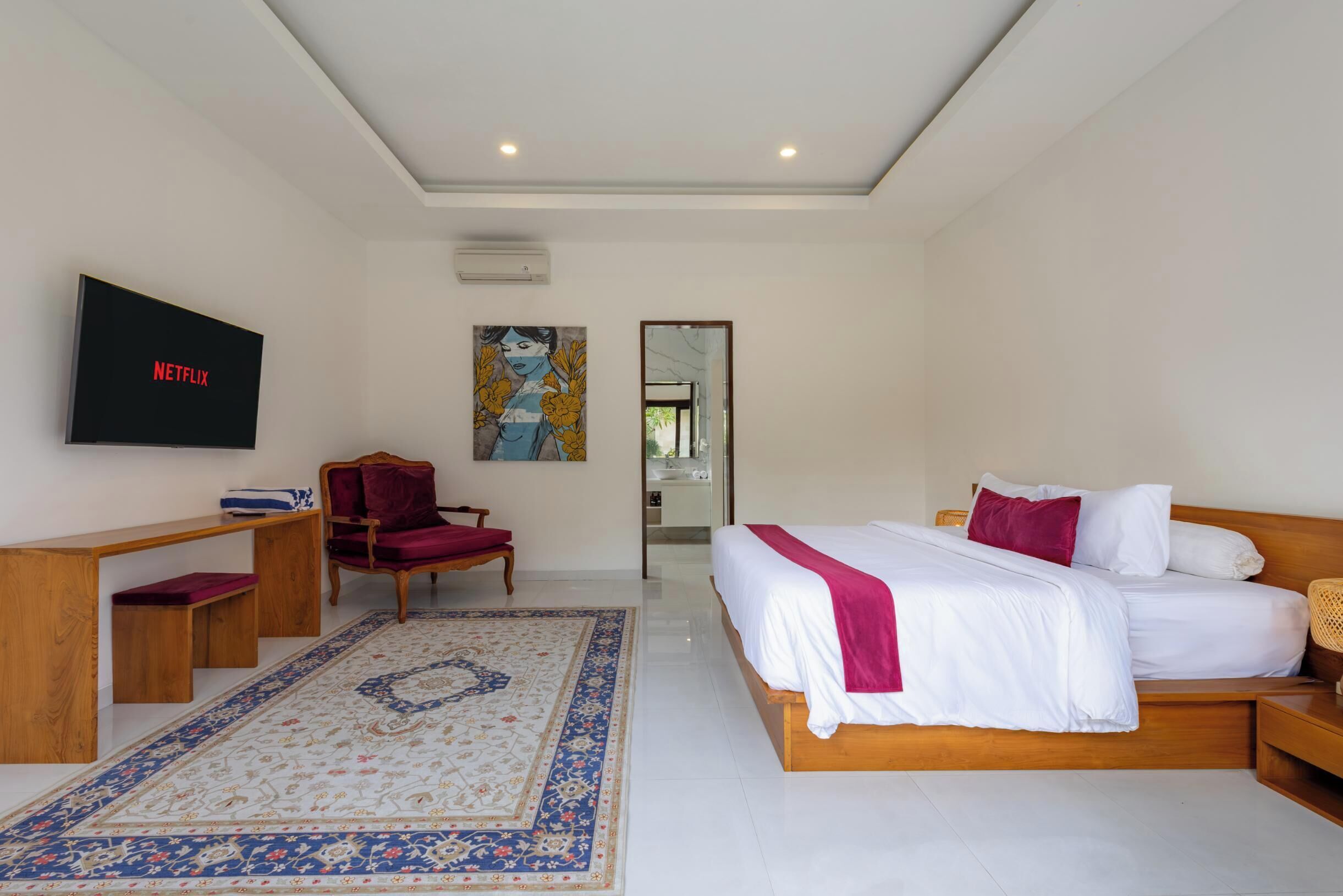 Coffres-forts dans les chambres, fer et planche à repasser