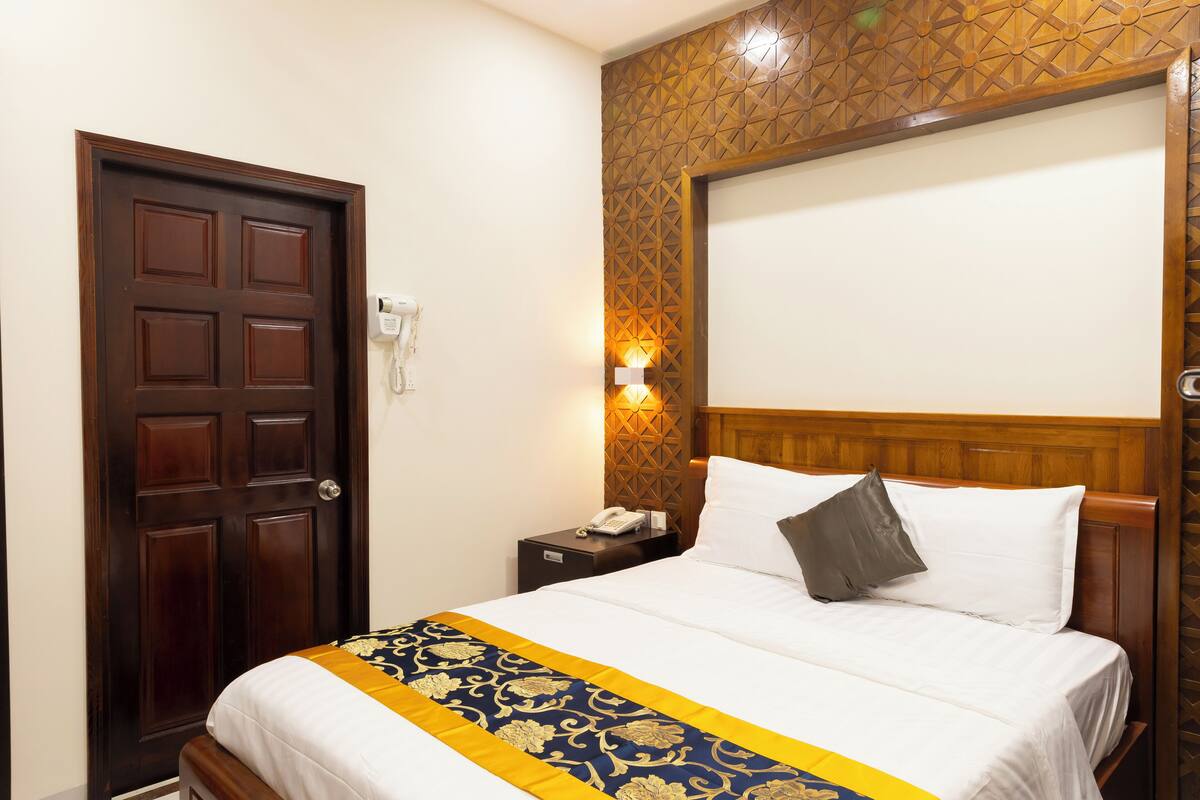 Standard Double Room | Free WiFi
