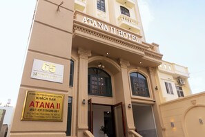 Fachada de la propiedad