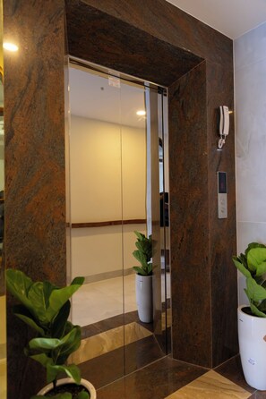 Elevator
