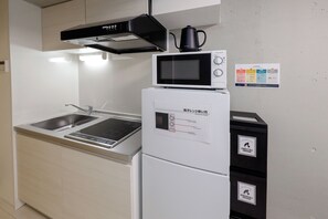 Apartment, Non Smoking (103) | Private kitchen | Fridge, microwave, stovetop, cookware/dishes/utensils - RECO Waseda by Tranova (Tokyo)