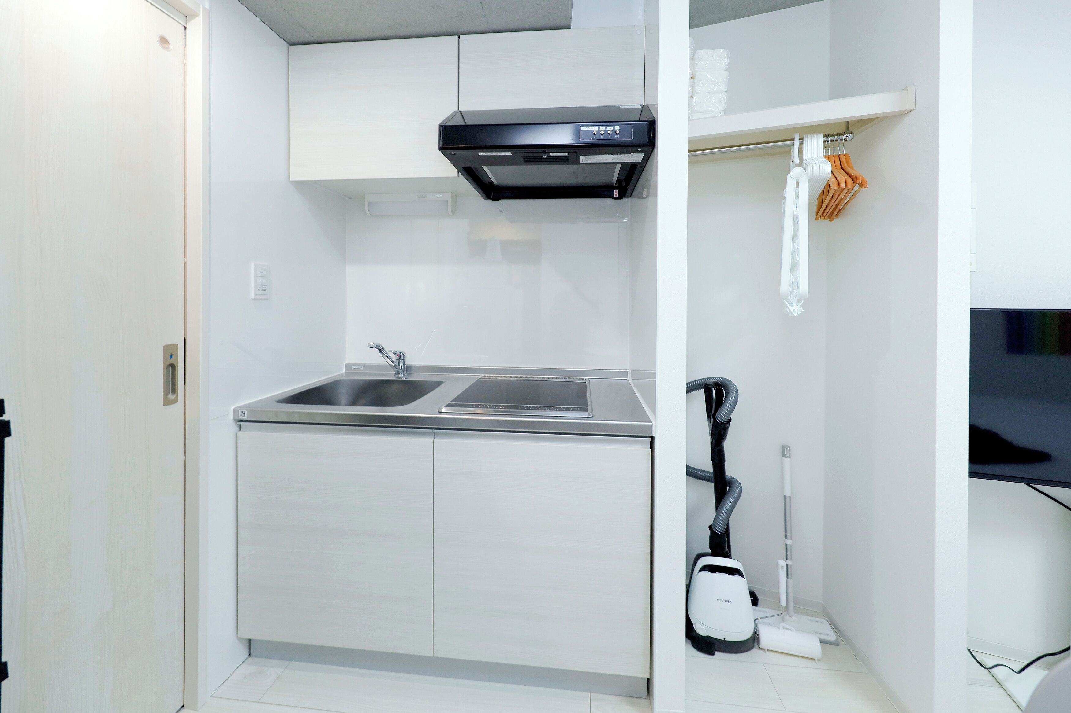 Departamento, para no fumadores (101) | Cocina privada | Refrigerador, microondas, parrilla de estufa y utensilios de cocina 