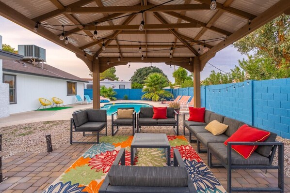 Terrace/patio - Cold AC  Pool 3BR 2BA Near DT Gilbert (Gilbert)