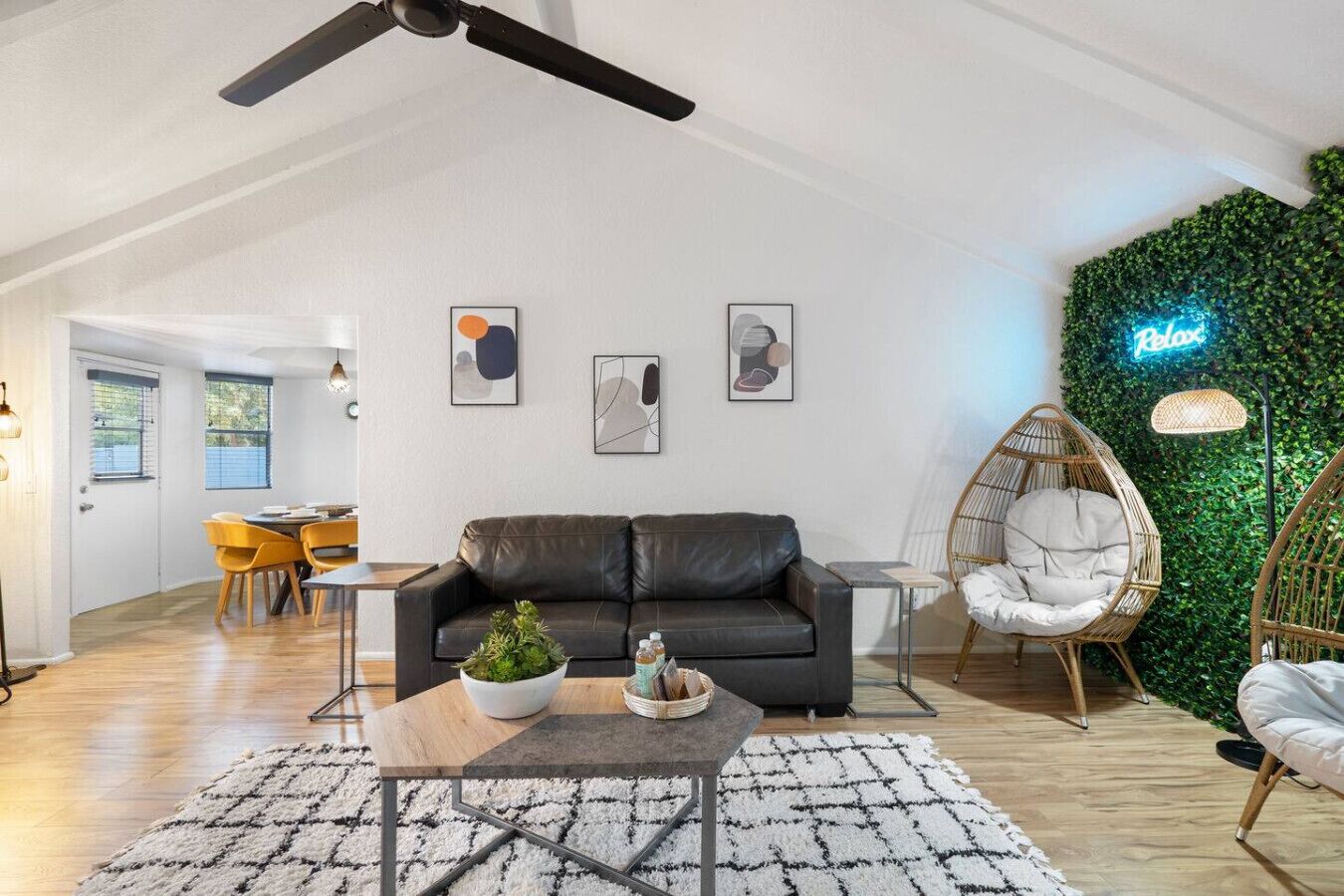 Älytelevisio, takka, videopelejä