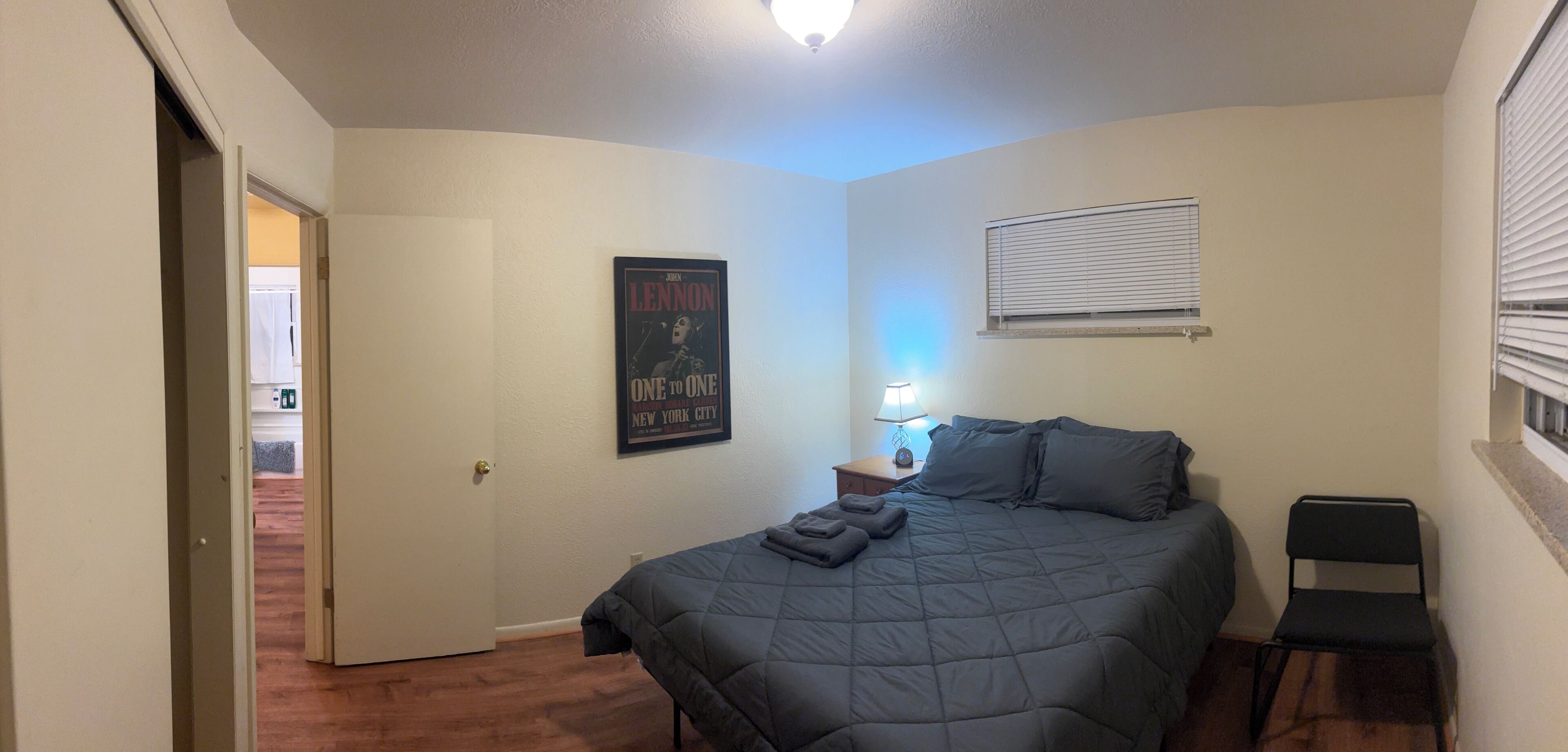 2 bedrooms, iron/ironing board, WiFi, bed sheets