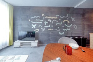 apartman, nemdohányzó (A(3p)) | Nappalirész | Síkképernyős tévé