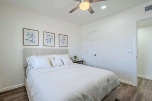 1 bedroom, iron/ironing board, free WiFi, bed sheets - Just down the street from the University of Arizona this 1 bedroom 1 bathroom is fully remodeled with your own dedicated electric vehicle charger by Tucson Renter Properties (Tucson)