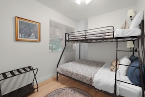2 chambres, fer et planche à repasser, Wi-Fi, literie fournie