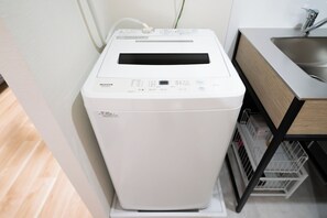 อพาร์ทเมนท์, ปลอดบุหรี่ (A(2p)) | บริการซักรีด