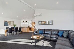 TV, fireplace, stereo, offices