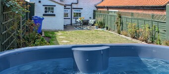 2 bedroom accommodation in Flamborough