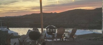 5 Star Fishers Oasis on the River Jetski and Kayak