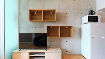 503 (3 people), Non Smoking | Free WiFi