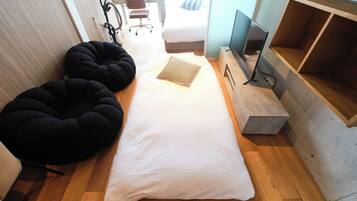 503 (3 people), Non Smoking | Free WiFi