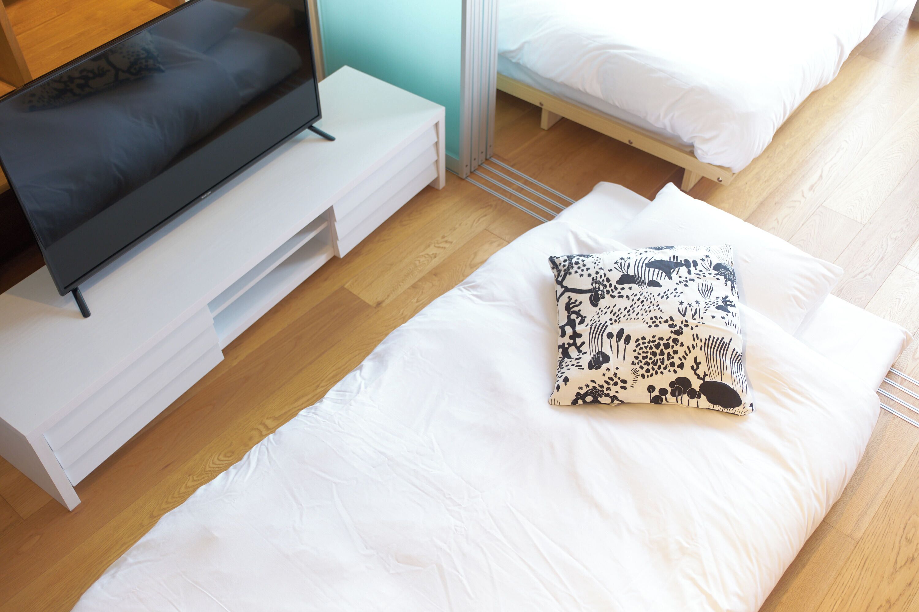 502 (3 people), Non Smoking