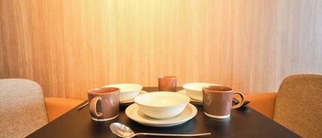 503 (3 people), Non Smoking | Free WiFi