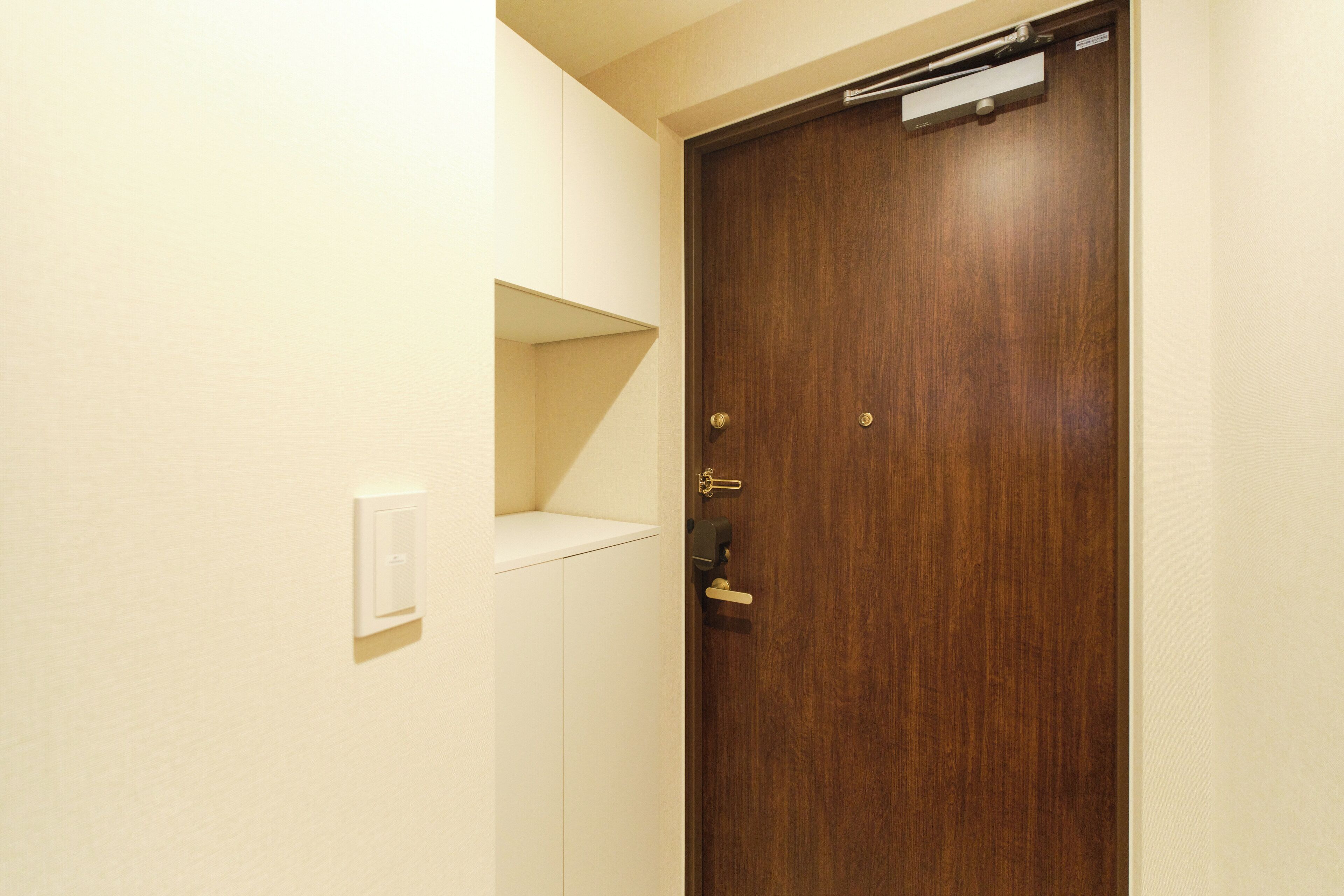 503 (3 people), Non Smoking