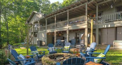 Epic Home Sleeps 20-Basketball Court-Hot Tub-Sauna