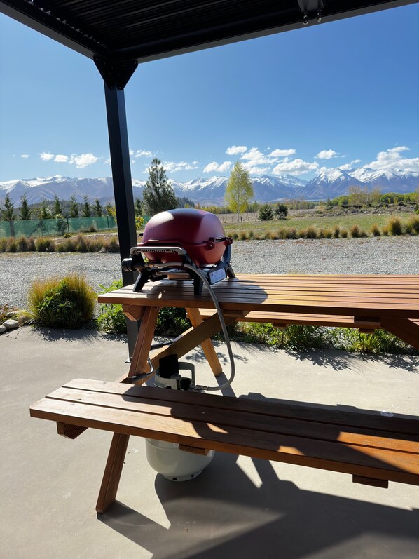 Comfort Cottage, Mountain View | Terrace/patio