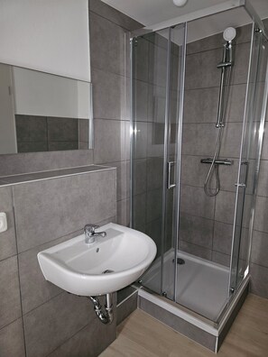 Bruser, håndklæder, Toiletpapir