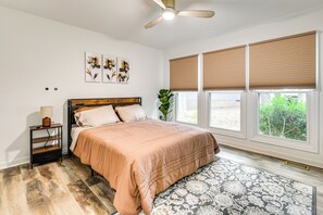 3 habitaciones, tabla de planchar con plancha, internet y ropa de cama 