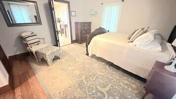 3 chambres, fer et planche à repasser, Wi-Fi gratuit, draps fournis