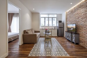 One-bedroom Standard Apartment | Free WiFi, bed sheets