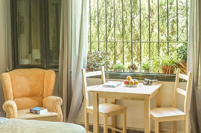 Simple studio in residential area. Very quiet
