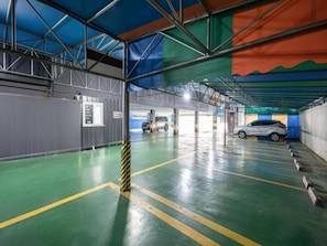 Free self parking