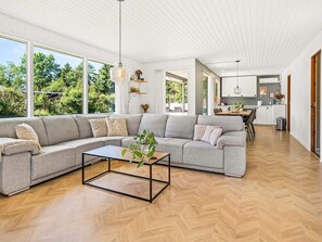 House | Interior - 6 Person Holiday Home in Vaeggerlose (Vaeggerlose)