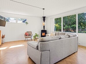 House | Interior - 6 Person Holiday Home in Vaeggerlose (Vaeggerlose)