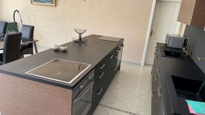 Coffee/tea maker, fridge, microwave, oven - Vila Romani by Villas Guide (Pula)