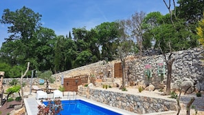 Beheizter Pool