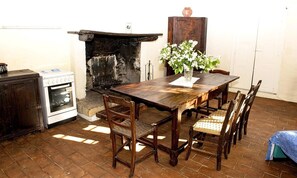 Dining - Rustic Apartment in Modigliana with Pool (Modigliana)