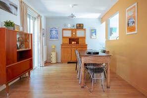 Dining - Superb holiday home - sleeps 8 (Les Sables-d´Olonne)