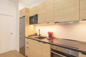 Standard Apartment, 1 Bedroom (Calahonda Beach C) | Private kitchen | Fridge, microwave, oven, stovetop