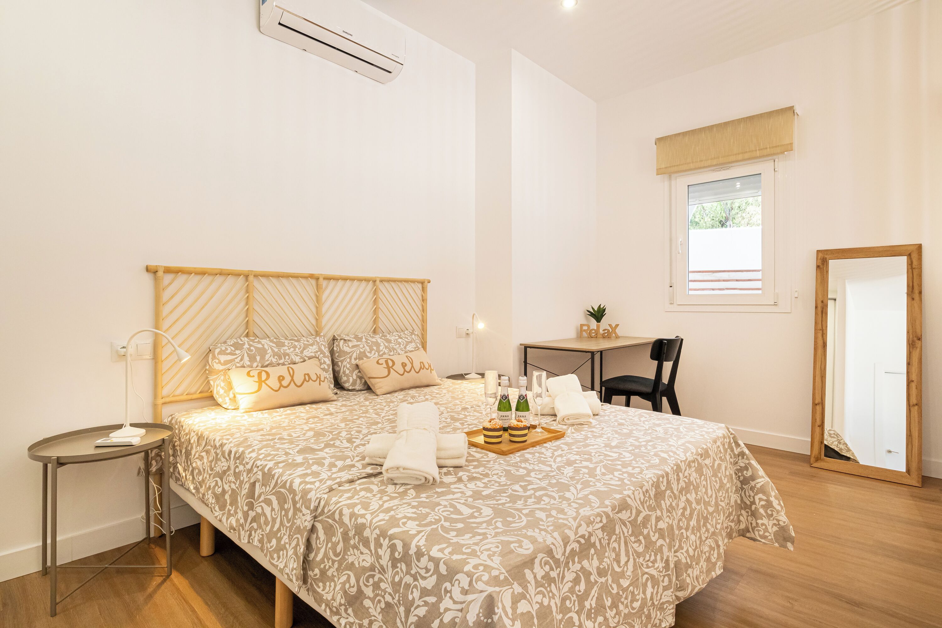 Appartement Standard, plusieurs chambres (Calahonda Beach A) | 1 chambre, espace de travail pour ordinateur portable